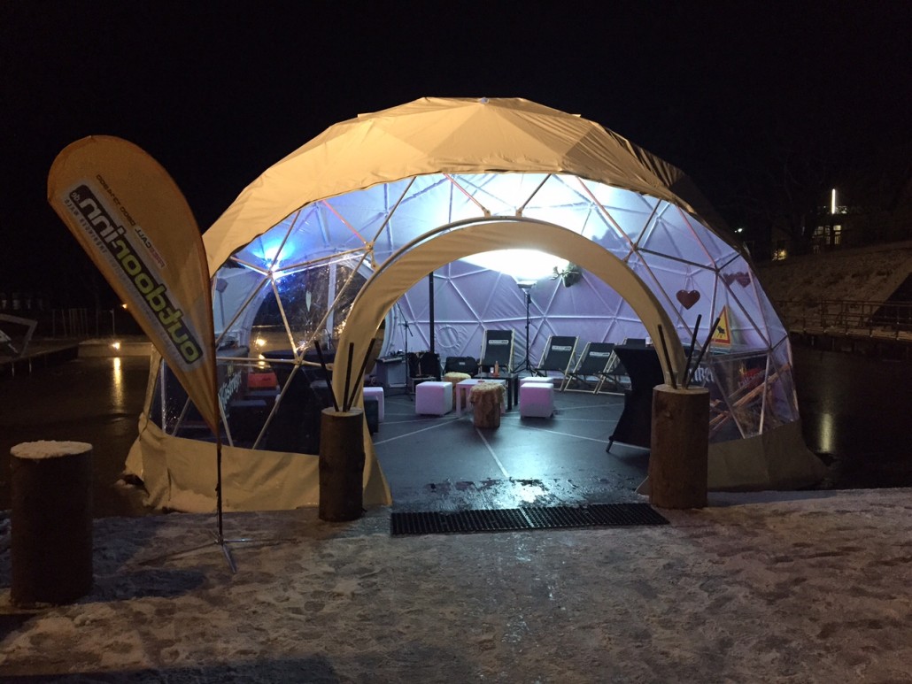 Jetzt INDOOR: Eislaufbahn Oberhof | outdoor inn Thüringer Wald